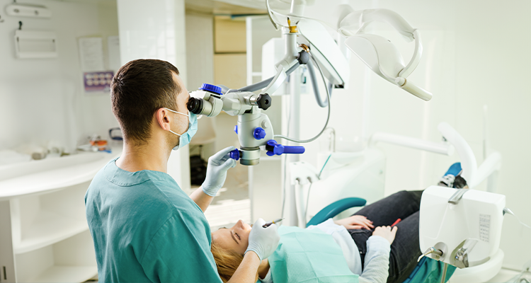 Especialidad en Endodoncia